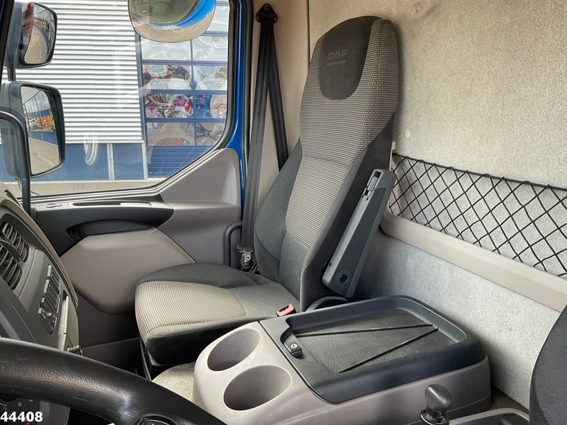 Autotransporter truck DAF FA LF 250 Euro 6 Autotransporter met laadklep: picture 17 Autotransporter truck DAF FA LF 250 Euro 6 Autotransporter met laadklep: picture 17