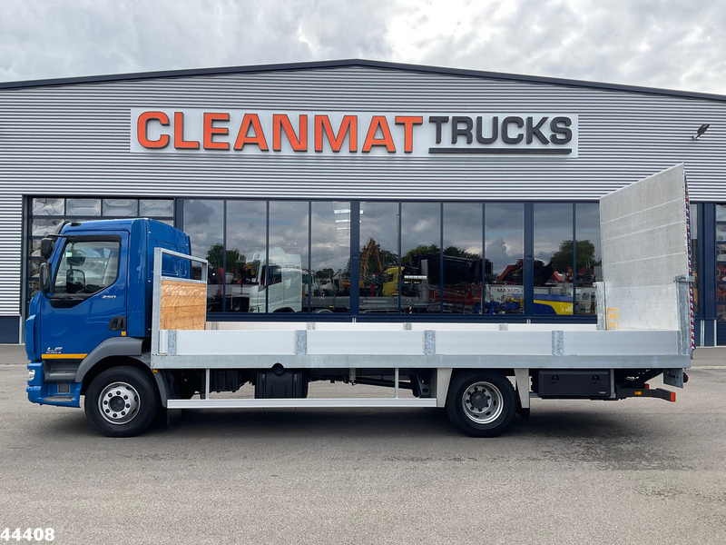 Autotransporter truck DAF FA LF 250 Euro 6 Autotransporter met laadklep: picture 8 Autotransporter truck DAF FA LF 250 Euro 6 Autotransporter met laadklep: picture 8