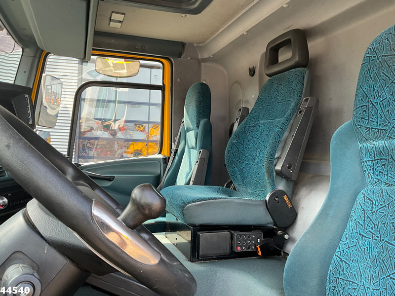 Garbage truck DAF FAG 75 CF 250 Euro 3 Geesink 20m³: picture 16