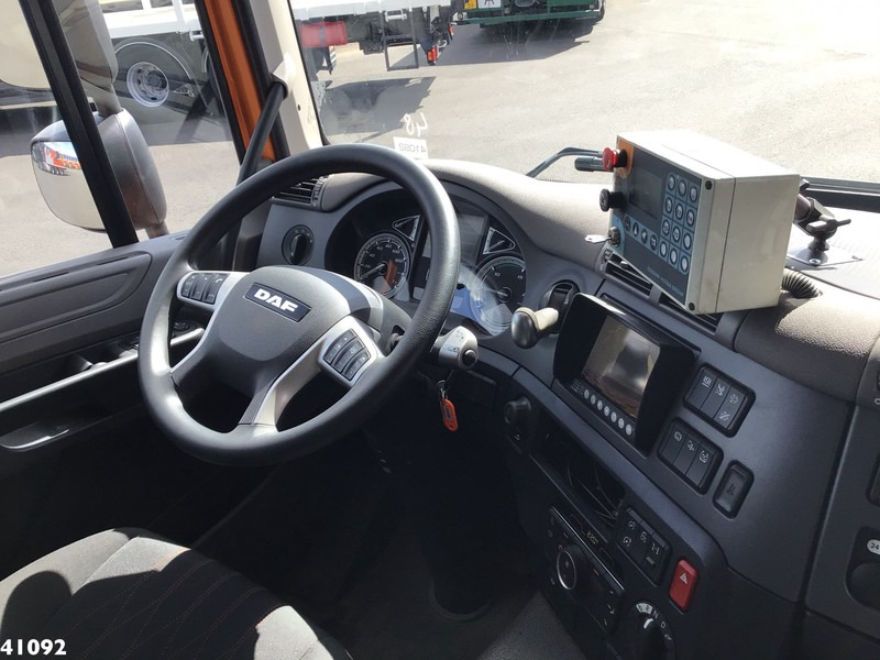 Garbage truck DAF FAN CF 340 Hiab 23 ton/meter laadkraan Welvaarts weighing system: picture 6