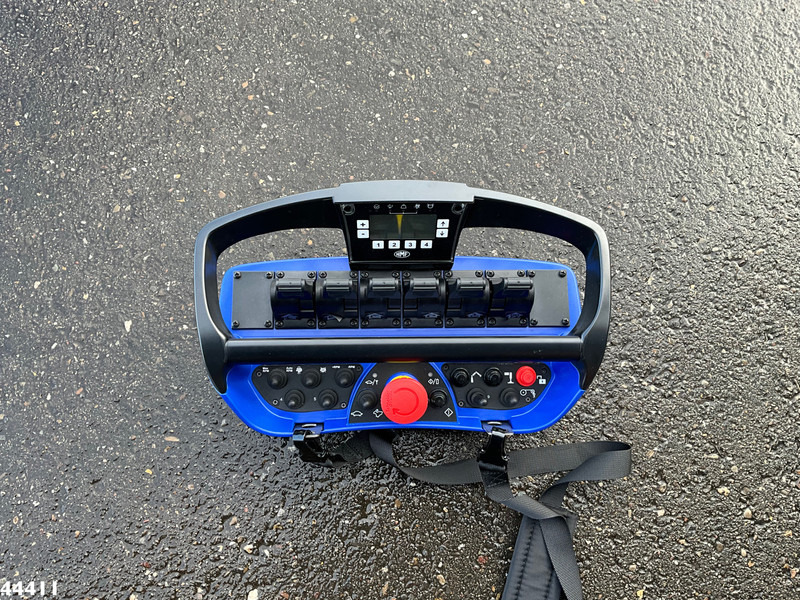 Hook lift truck, Crane truck DAF FAQ XD 450 8x2 Euro 6 HMF 28 Tonmeter laadkraan: picture 13