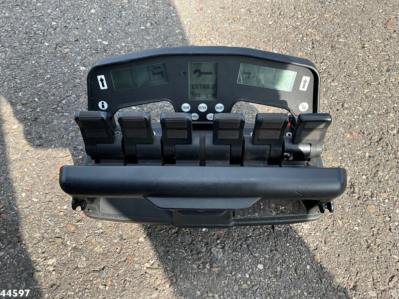 Lease a DAF FAX 85 CF 360 8x2 Euro 5 Hiab 16 Tonmeter laadkraan DAF FAX 85 CF 360 8x2 Euro 5 Hiab 16 Tonmeter laadkraan: picture 13