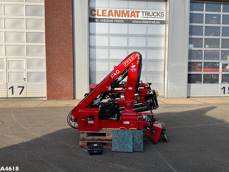 FASSI DEMO 4 Tonmeter laadkraan Laadkraan - Loader crane: picture 1 FASSI DEMO 4 Tonmeter laadkraan Laadkraan - Loader crane: picture 1