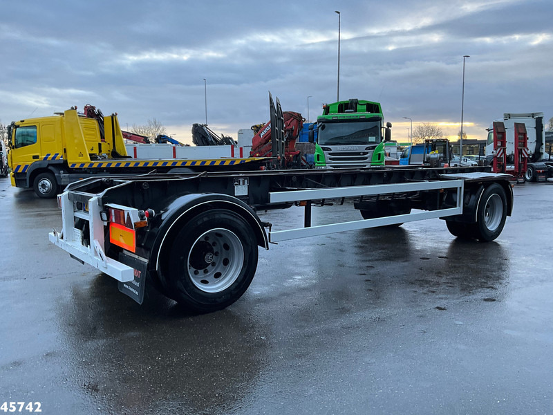 Floor 2-assige container aanhangwagen - Container transporter/ Swap body trailer: picture 4 Floor 2-assige container aanhangwagen - Container transporter/ Swap body trailer: picture 4