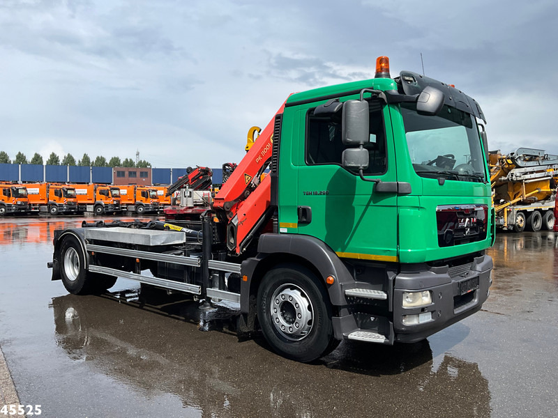 MAN TGM 18.290 Palfinger 11 Tonmeter laadkraan Just 92.971 km! - Hook lift truck, Crane truck: picture 5 MAN TGM 18.290 Palfinger 11 Tonmeter laadkraan Just 92.971 km! - Hook lift truck, Crane truck: picture 5
