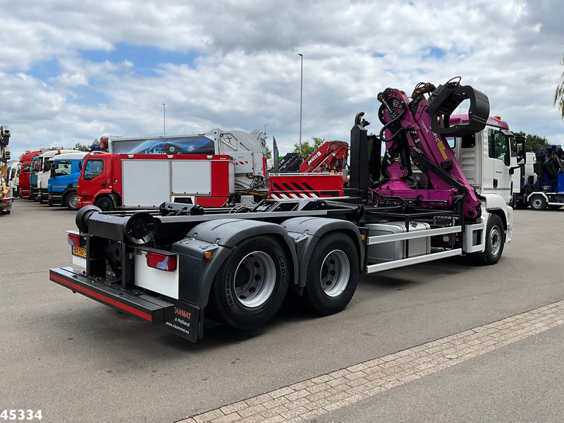 MAN TGS 28.320 Palfinger 15 Tonmeter Z-kraan Just 105.229 km! - Hook lift truck, Crane truck: picture 4 MAN TGS 28.320 Palfinger 15 Tonmeter Z-kraan Just 105.229 km! - Hook lift truck, Crane truck: picture 4