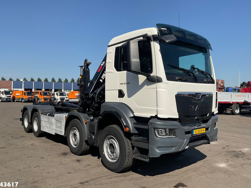 MAN TGS 32.470 8x4 Euro 6 Hiab 22 Tonmeter laadkraan Just 68.765 Km! - Crane truck: picture 5 MAN TGS 32.470 8x4 Euro 6 Hiab 22 Tonmeter laadkraan Just 68.765 Km! - Crane truck: picture 5