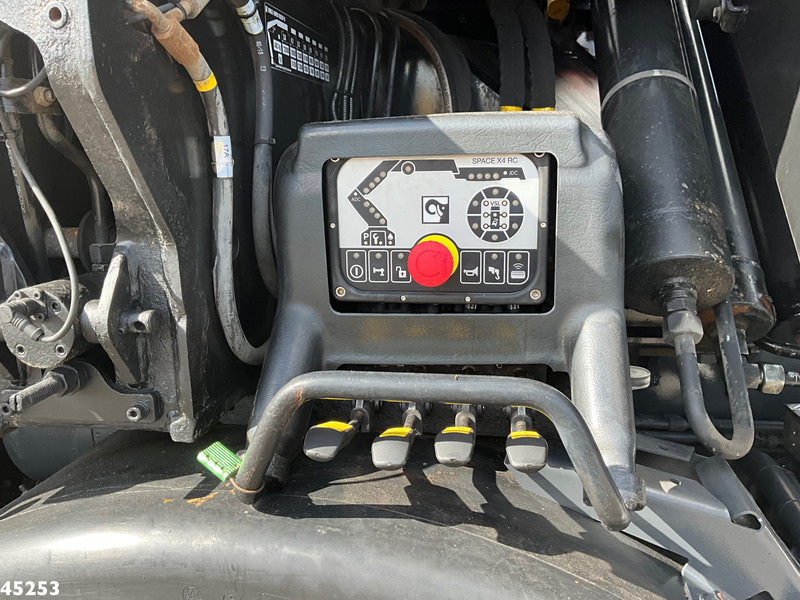 Lease a Mercedes-Benz Arocs 3253 8x4 Hiab 105 Tonmeter laadkraan Mercedes-Benz Arocs 3253 8x4 Hiab 105 Tonmeter laadkraan: picture 12