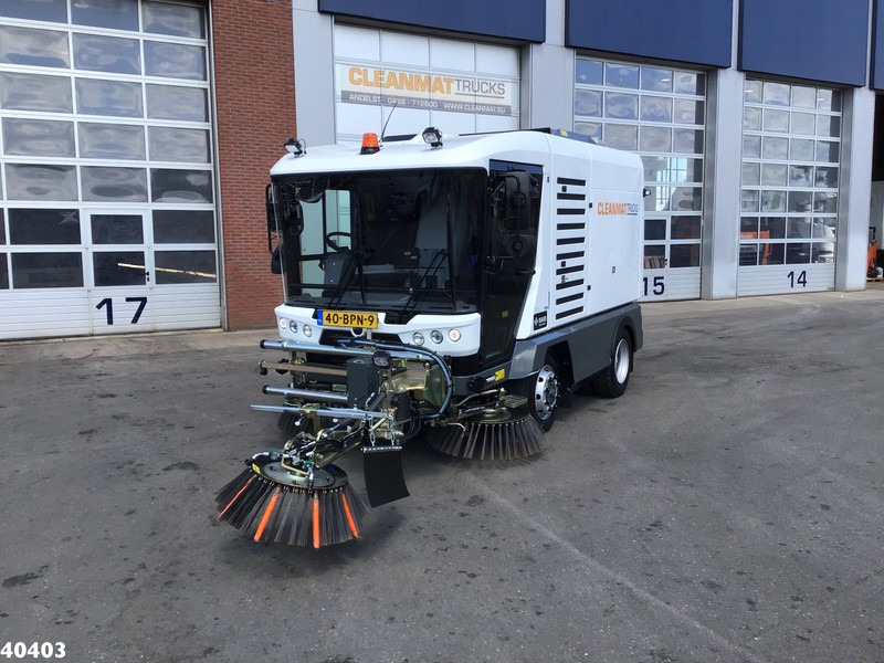 Ravo 5-SERIES 580 with 3-rd brush - Road sweeper: picture 2 Ravo 5-SERIES 580 with 3-rd brush - Road sweeper: picture 2