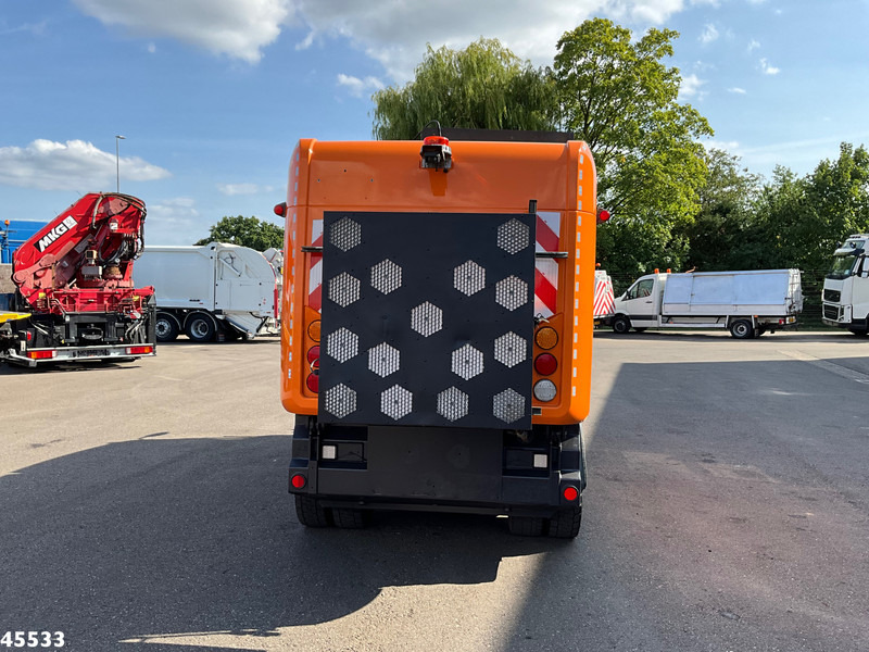 Ravo 5-Serie 560 with 3-rd brush - Road sweeper: picture 5 Ravo 5-Serie 560 with 3-rd brush - Road sweeper: picture 5