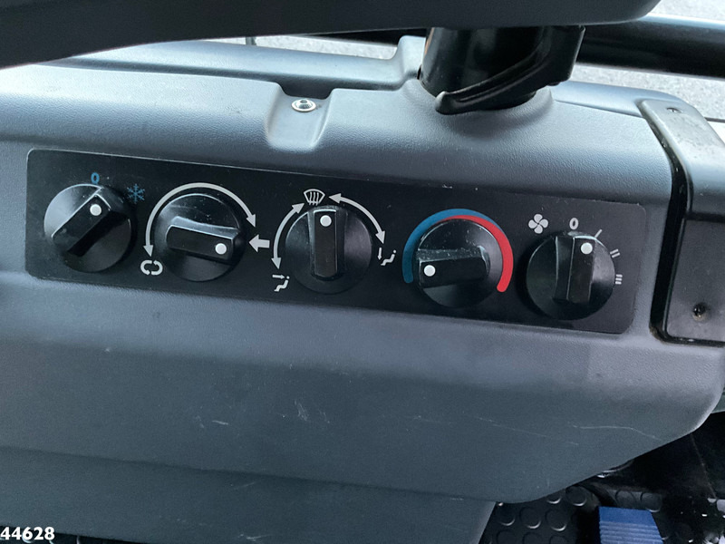 Lease a Ravo 540 Euro 6 with 3-rd brush Ravo 540 Euro 6 with 3-rd brush: picture 15 Lease a Ravo 540 Euro 6 with 3-rd brush Ravo 540 Euro 6 with 3-rd brush: picture 15