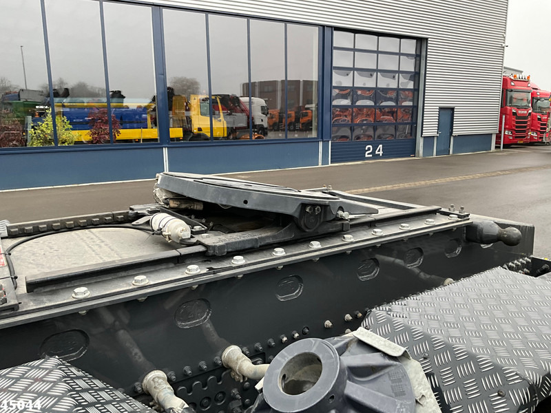 Volvo FH 540 8x2 Fassi 145 Tonmeter laadkraan + Fly-JIb Just 7.187 Km! Demo voertuig! - Tractor unit: picture 5 Volvo FH 540 8x2 Fassi 145 Tonmeter laadkraan + Fly-JIb Just 7.187 Km! Demo voertuig! - Tractor unit: picture 5