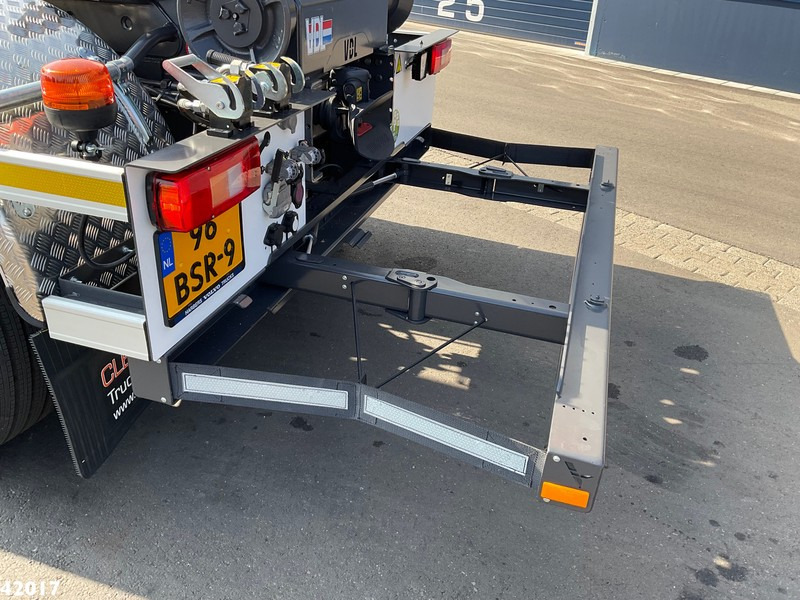 Hook lift truck, Crane truck Volvo FM 420 8x2 HMF 28 Tonmeter laadkraan: picture 10 Hook lift truck, Crane truck Volvo FM 420 8x2 HMF 28 Tonmeter laadkraan: picture 10