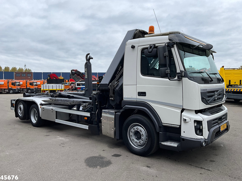 Volvo FMX 380 Hiab 24 Tonmeter laadkraan Just 210.573 km! - Hook lift truck, Crane truck: picture 3 Volvo FMX 380 Hiab 24 Tonmeter laadkraan Just 210.573 km! - Hook lift truck, Crane truck: picture 3