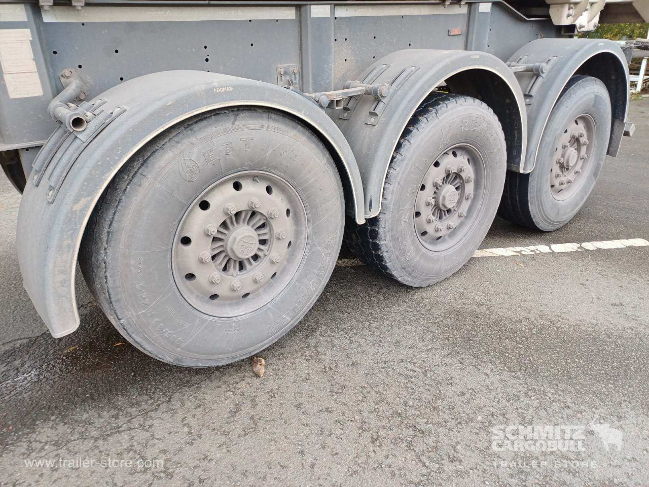 LANGENDORF Auflieger Kipper Stahlrundmulde 24m³ - Tipper semi-trailer: picture 2 LANGENDORF Auflieger Kipper Stahlrundmulde 24m³ - Tipper semi-trailer: picture 2