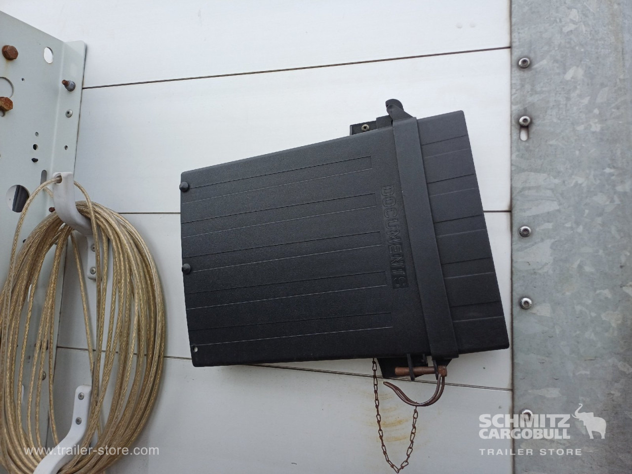 SCHMITZ Auflieger Curtainsider Standard Forklift holder - Curtainsider semi-trailer: picture 3 SCHMITZ Auflieger Curtainsider Standard Forklift holder - Curtainsider semi-trailer: picture 3