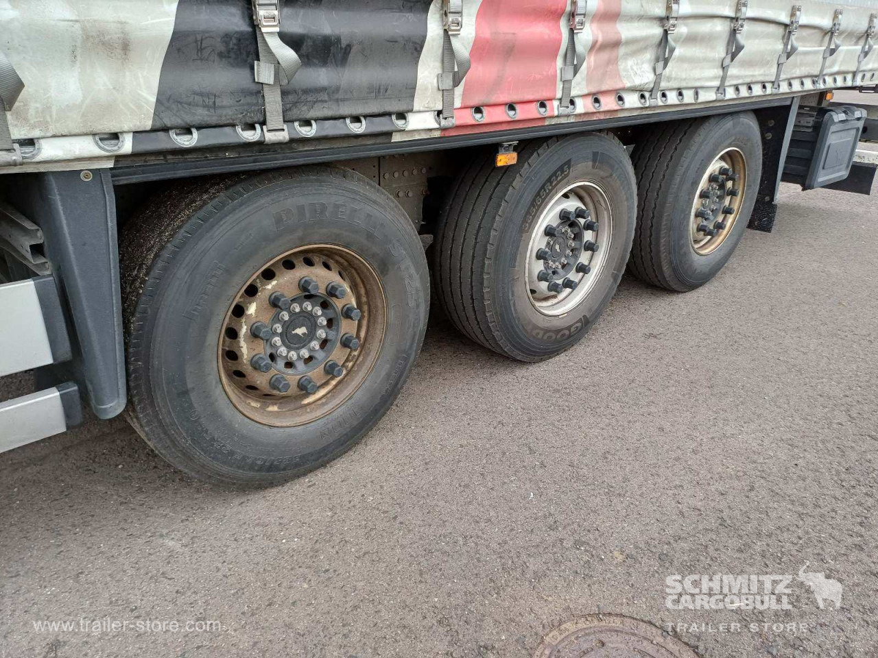 SCHMITZ Auflieger Curtainsider Standard - Curtainsider semi-trailer: picture 3 SCHMITZ Auflieger Curtainsider Standard - Curtainsider semi-trailer: picture 3