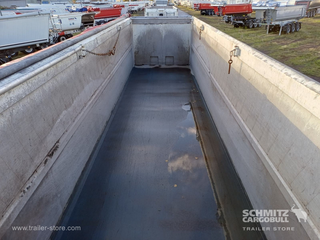 SCHMITZ Auflieger Kipper Alukastenmulde 44m³ - Tipper semi-trailer: picture 5 SCHMITZ Auflieger Kipper Alukastenmulde 44m³ - Tipper semi-trailer: picture 5
