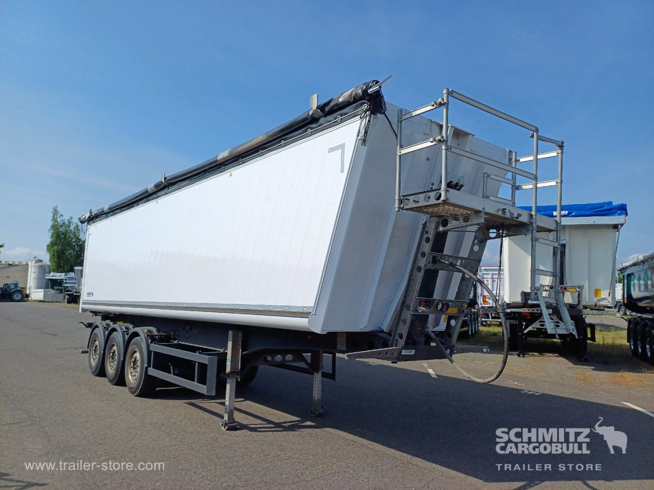 SCHMITZ Auflieger Kipper Alukastenmulde 52m³ - Tipper semi-trailer: picture 1 SCHMITZ Auflieger Kipper Alukastenmulde 52m³ - Tipper semi-trailer: picture 1