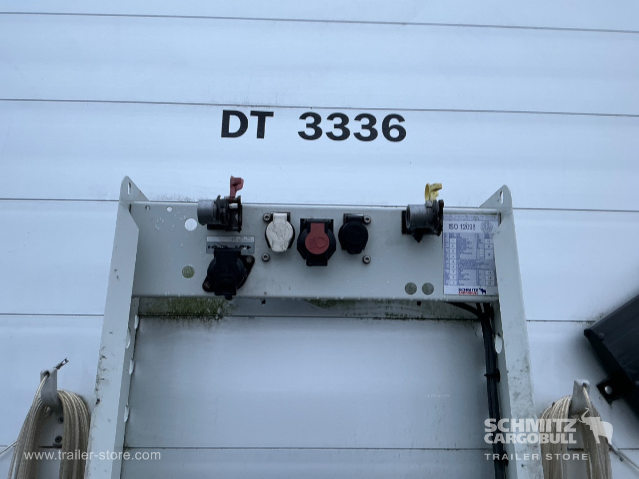 SCHMITZ Curtainsider Standard , Folding wall right - Curtainsider semi-trailer: picture 4 SCHMITZ Curtainsider Standard , Folding wall right - Curtainsider semi-trailer: picture 4