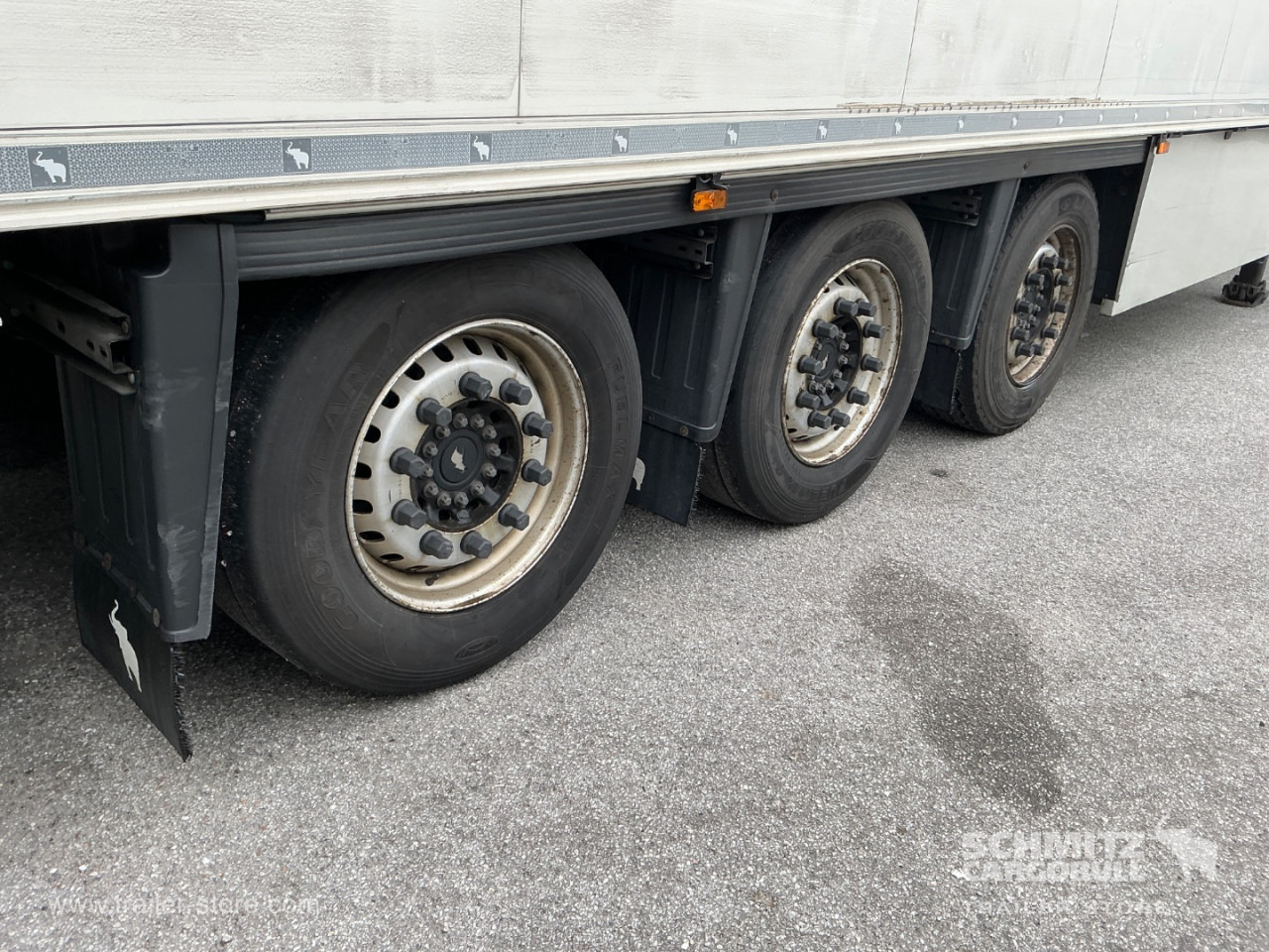 SCHMITZ Reefer Meat hanging system - Isothermal semi-trailer: picture 3 SCHMITZ Reefer Meat hanging system - Isothermal semi-trailer: picture 3