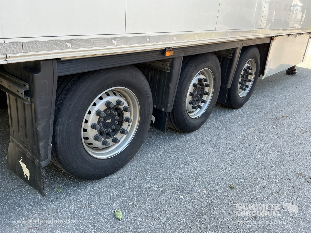 SCHMITZ Reefer Meat hanging system - Isothermal semi-trailer: picture 3 SCHMITZ Reefer Meat hanging system - Isothermal semi-trailer: picture 3