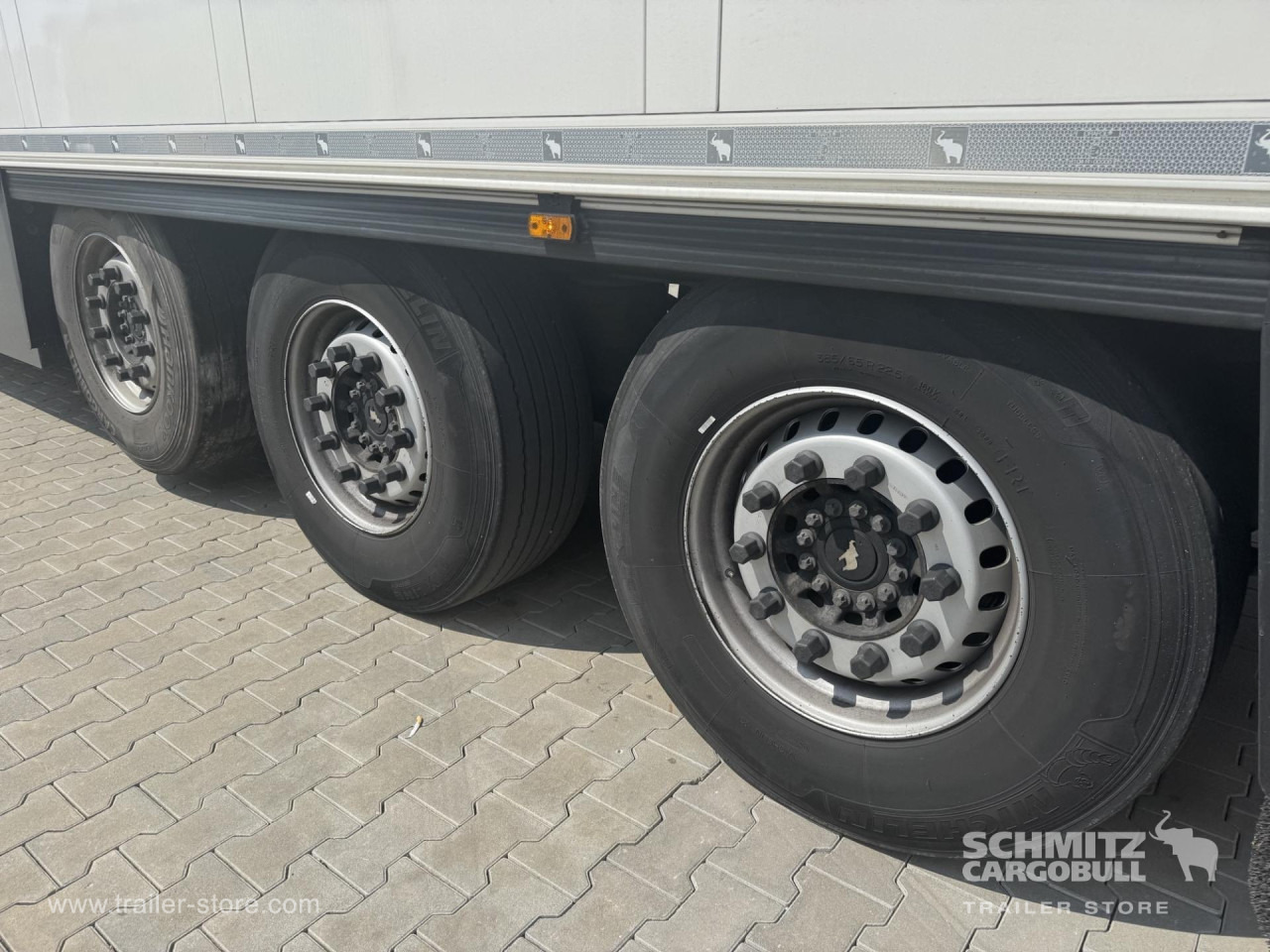 SCHMITZ Reefer Standard Double deck - Isothermal semi-trailer: picture 2 SCHMITZ Reefer Standard Double deck - Isothermal semi-trailer: picture 2