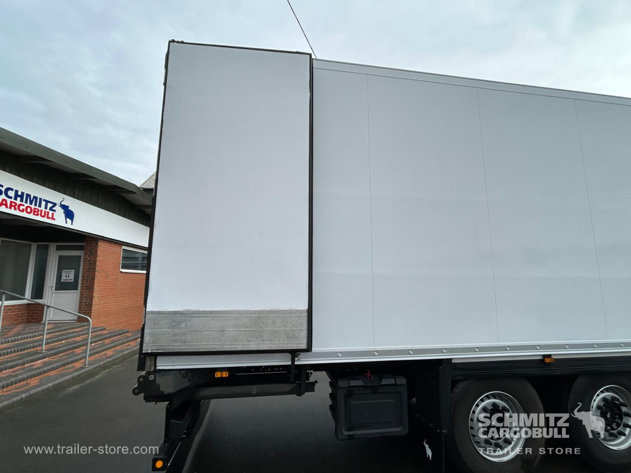 Isothermal semi-trailer SCHMITZ Reefer Multitemp: picture 13