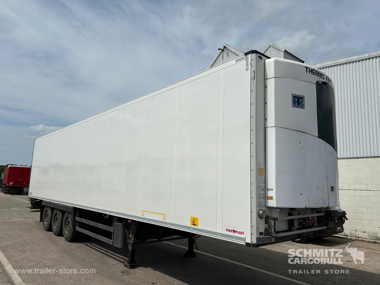 SCHMITZ Reefer Multitemp - Isothermal semi-trailer: picture 1 SCHMITZ Reefer Multitemp - Isothermal semi-trailer: picture 1