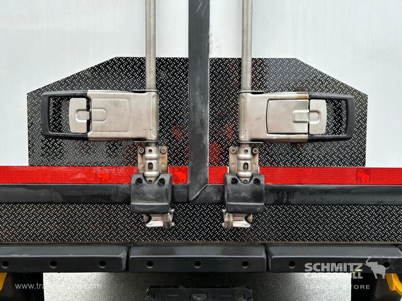 SCHMITZ Reefer Multitemp - Isothermal semi-trailer: picture 5 SCHMITZ Reefer Multitemp - Isothermal semi-trailer: picture 5