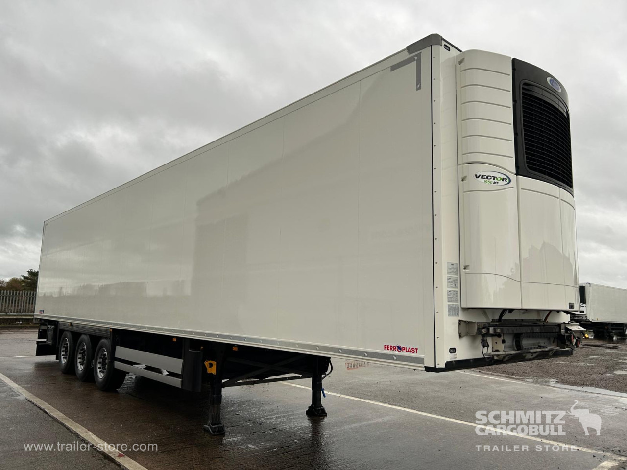 SCHMITZ Reefer Multitemp - Isothermal semi-trailer: picture 1 SCHMITZ Reefer Multitemp - Isothermal semi-trailer: picture 1