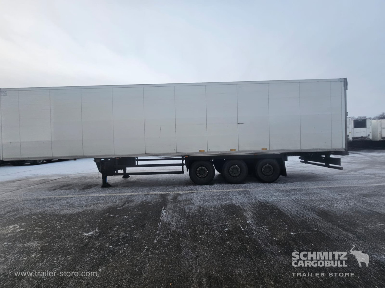 SCHMITZ Reefer Multitemp - Isothermal semi-trailer: picture 3 SCHMITZ Reefer Multitemp - Isothermal semi-trailer: picture 3