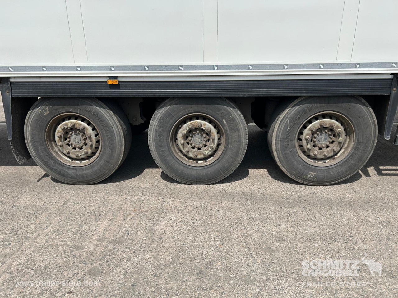 SCHMITZ Reefer Multitemp - Isothermal semi-trailer: picture 4 SCHMITZ Reefer Multitemp - Isothermal semi-trailer: picture 4