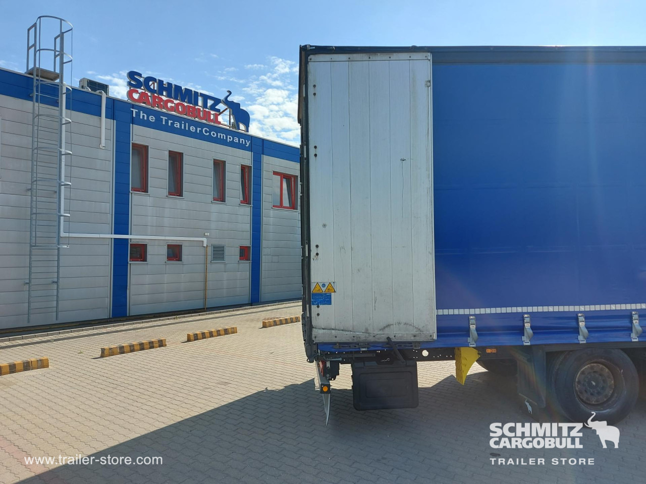SCHMITZ Curtainsider Mega - Curtainsider semi-trailer: picture 4 SCHMITZ Curtainsider Mega - Curtainsider semi-trailer: picture 4