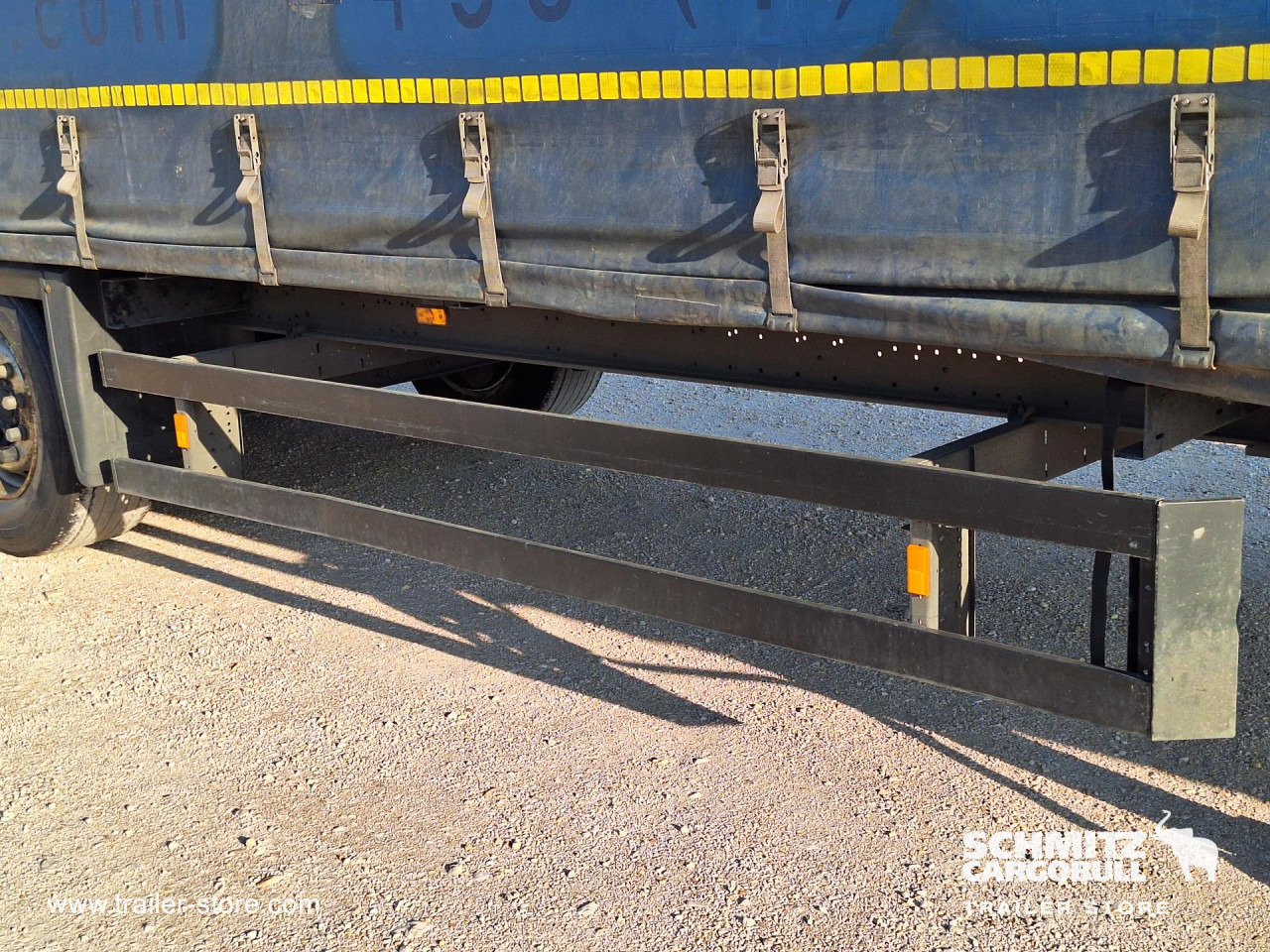 SCHMITZ Curtainsider Mega - Curtainsider semi-trailer: picture 5 SCHMITZ Curtainsider Mega - Curtainsider semi-trailer: picture 5