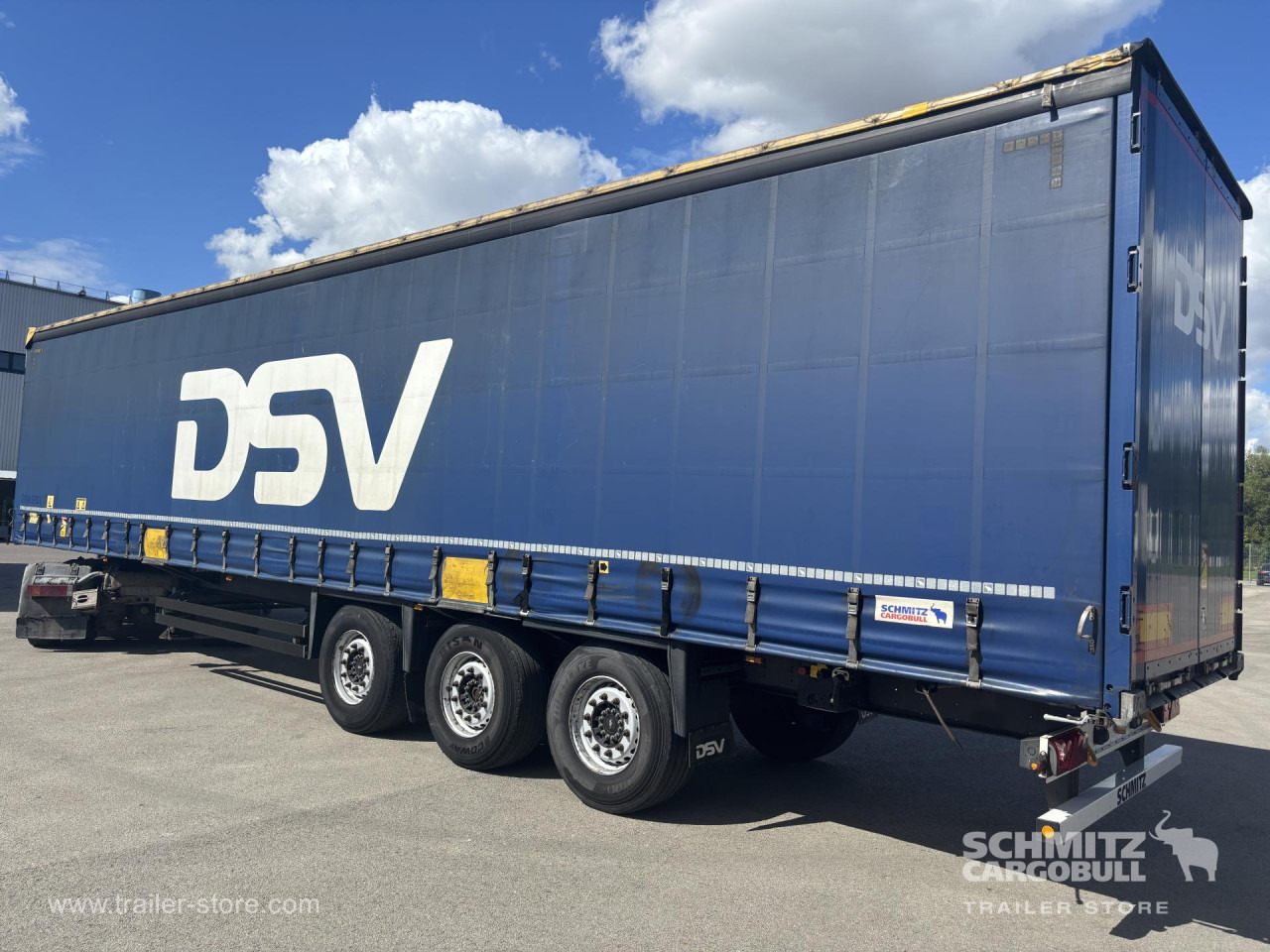 SCHMITZ Curtainsider Standard - Curtainsider semi-trailer: picture 4 SCHMITZ Curtainsider Standard - Curtainsider semi-trailer: picture 4