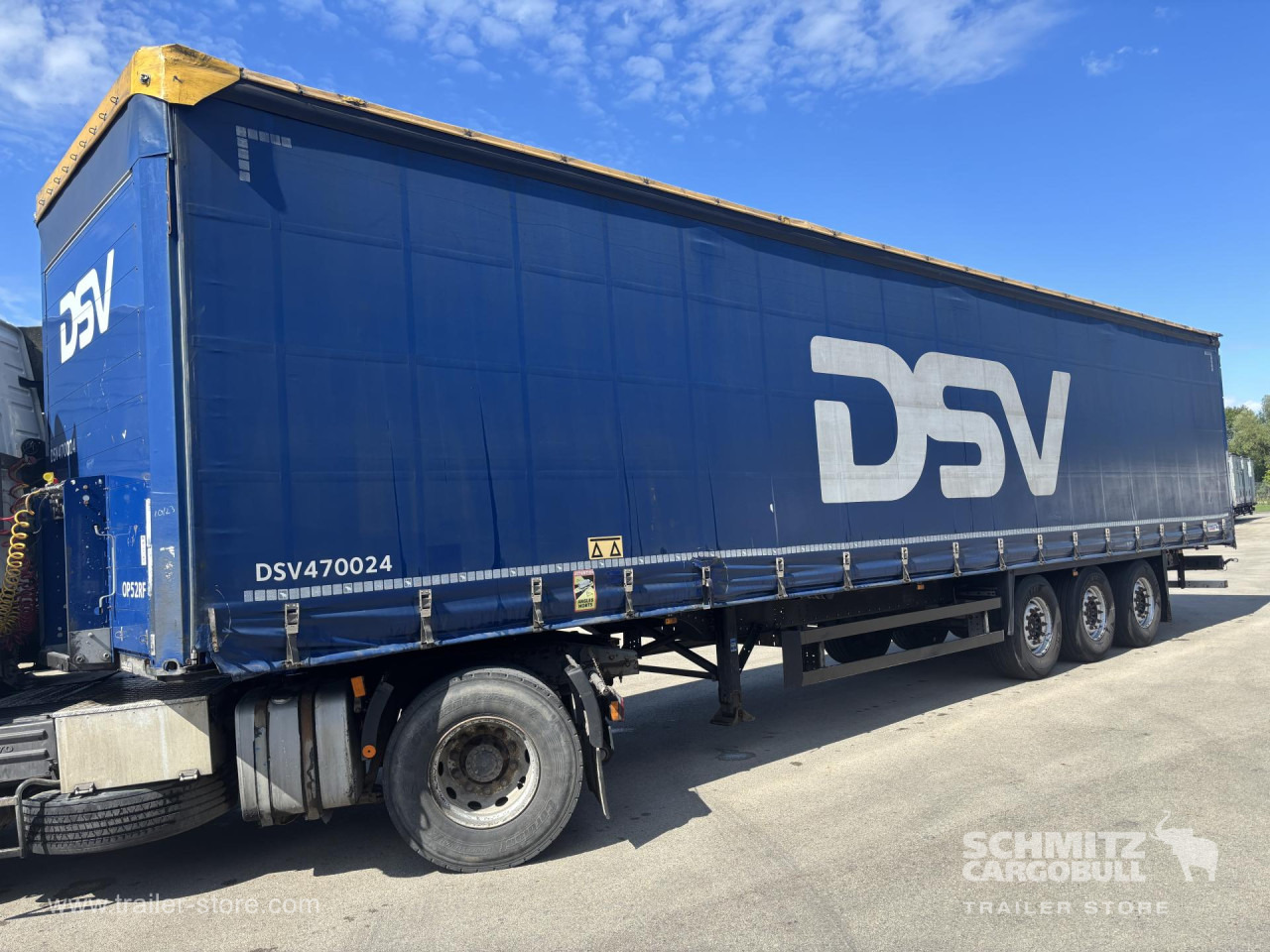 SCHMITZ Curtainsider Standard - Curtainsider semi-trailer: picture 4 SCHMITZ Curtainsider Standard - Curtainsider semi-trailer: picture 4
