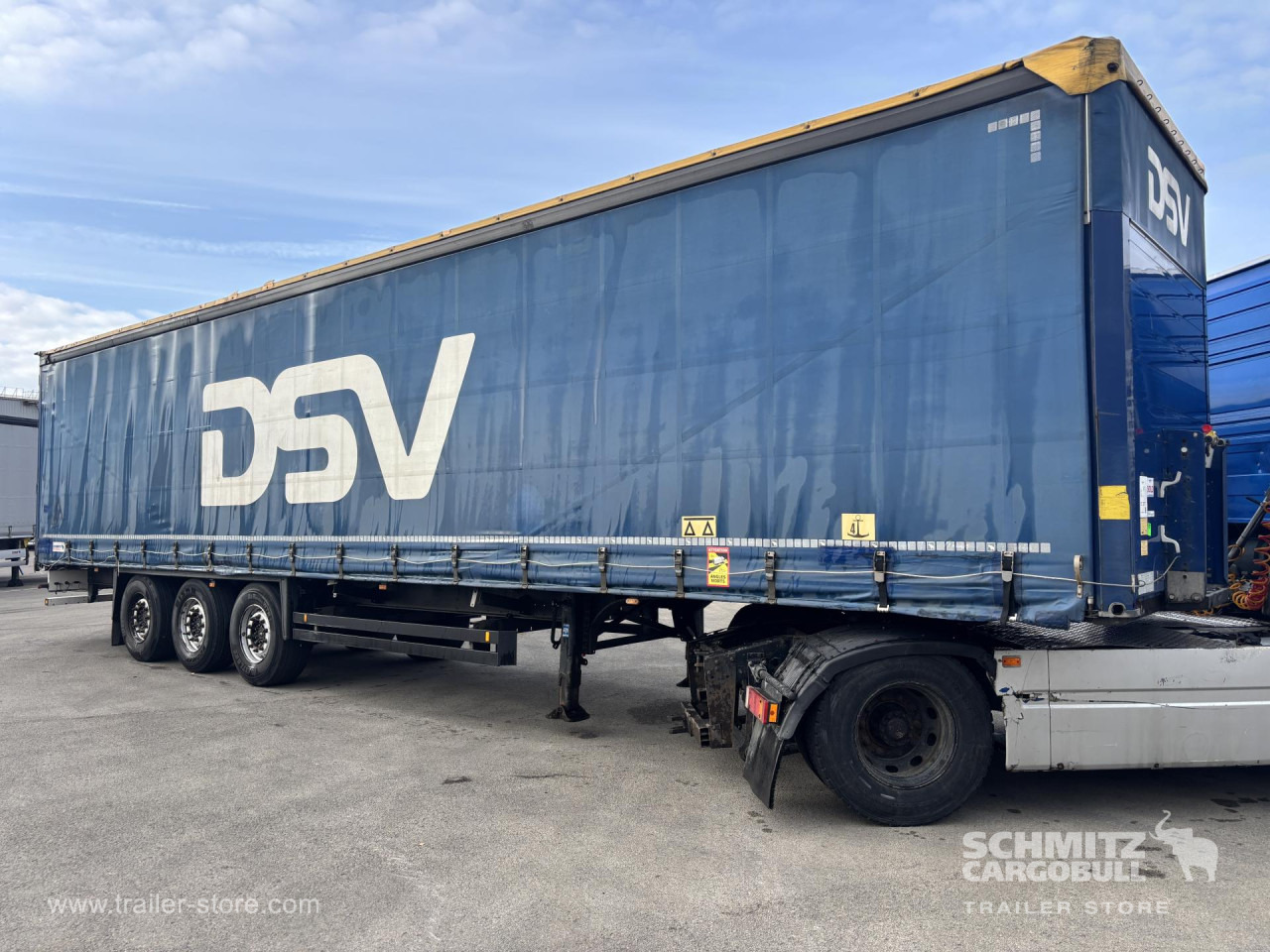 SCHMITZ Curtainsider Standard - Curtainsider semi-trailer: picture 5 SCHMITZ Curtainsider Standard - Curtainsider semi-trailer: picture 5
