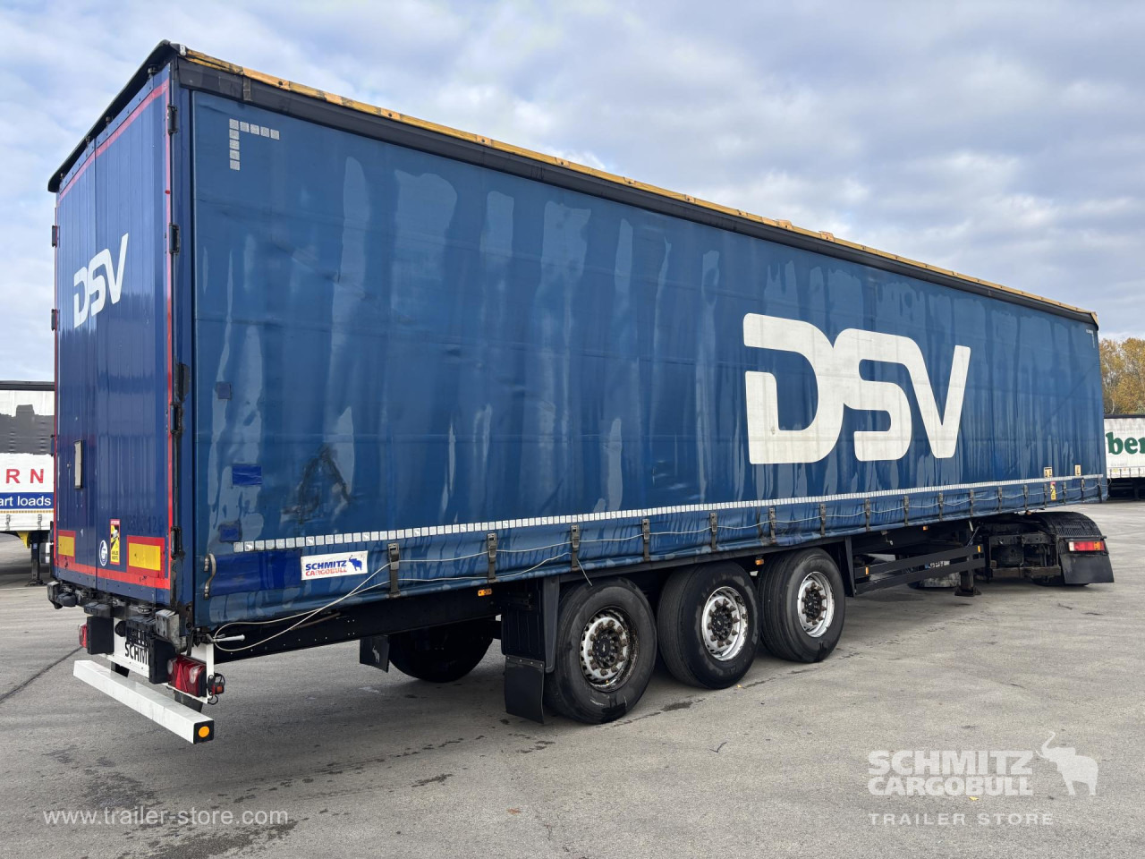 SCHMITZ Curtainsider Standard - Curtainsider semi-trailer: picture 1 SCHMITZ Curtainsider Standard - Curtainsider semi-trailer: picture 1