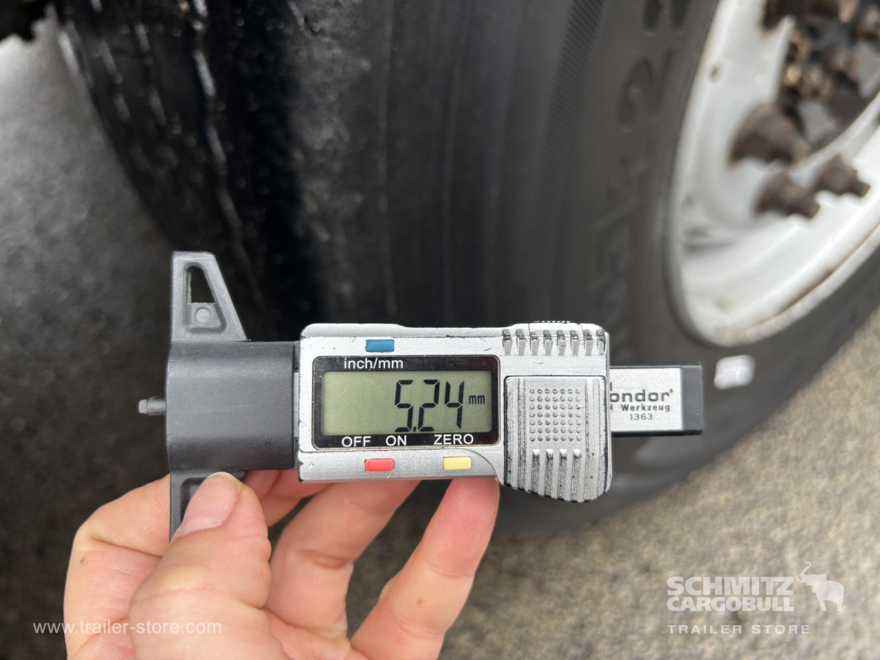 SCHMITZ Curtainsider Standard - Curtainsider semi-trailer: picture 2 SCHMITZ Curtainsider Standard - Curtainsider semi-trailer: picture 2