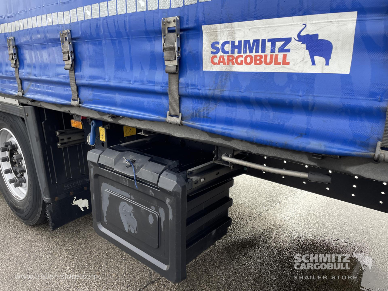 SCHMITZ Curtainsider Standard - Curtainsider semi-trailer: picture 3 SCHMITZ Curtainsider Standard - Curtainsider semi-trailer: picture 3