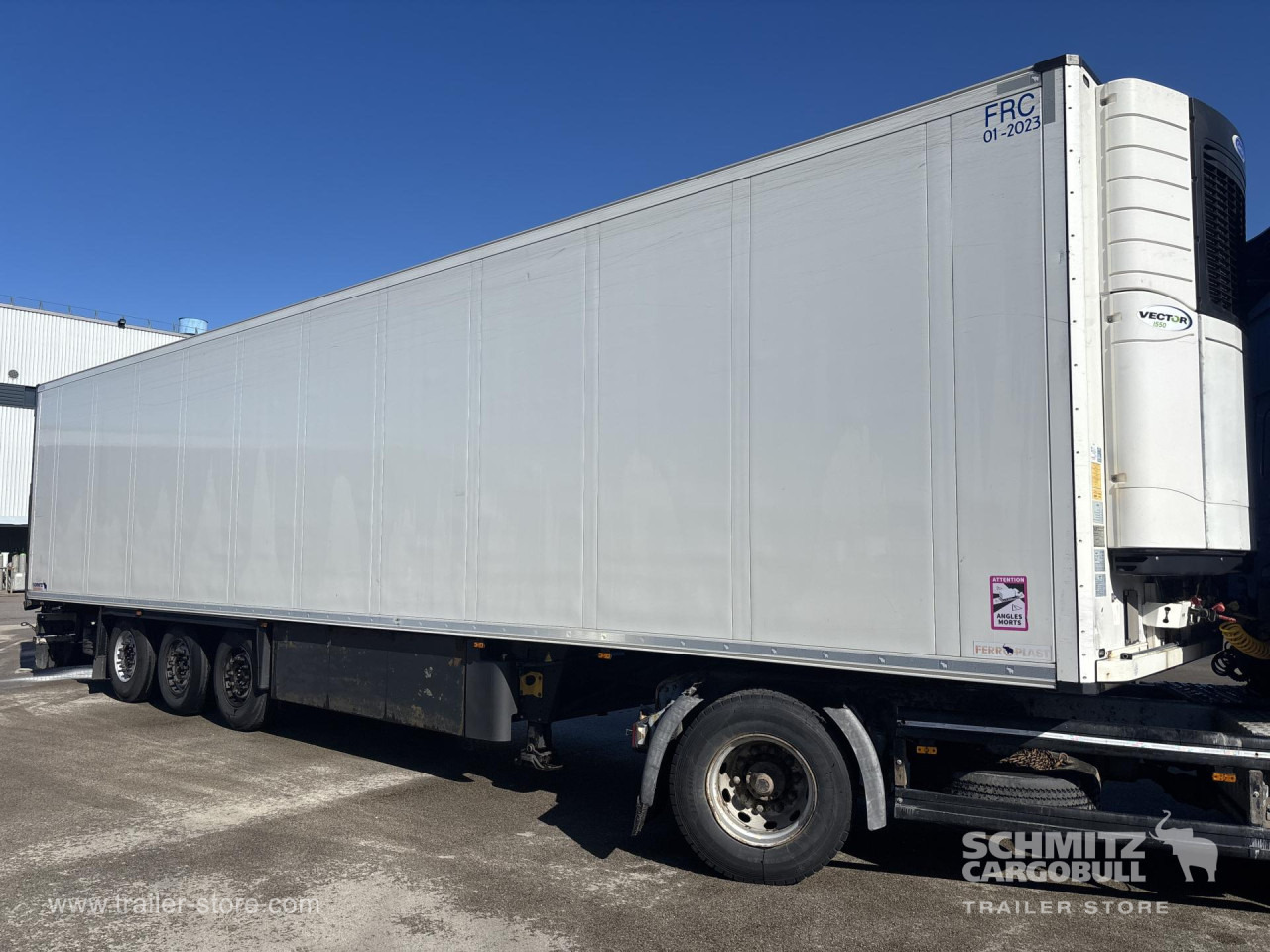 SCHMITZ Reefer Standard - Isothermal semi-trailer: picture 1 SCHMITZ Reefer Standard - Isothermal semi-trailer: picture 1