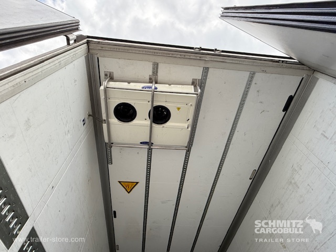 SCHMITZ Oplegger Vries Multitemp - Isothermal semi-trailer: picture 4 SCHMITZ Oplegger Vries Multitemp - Isothermal semi-trailer: picture 4