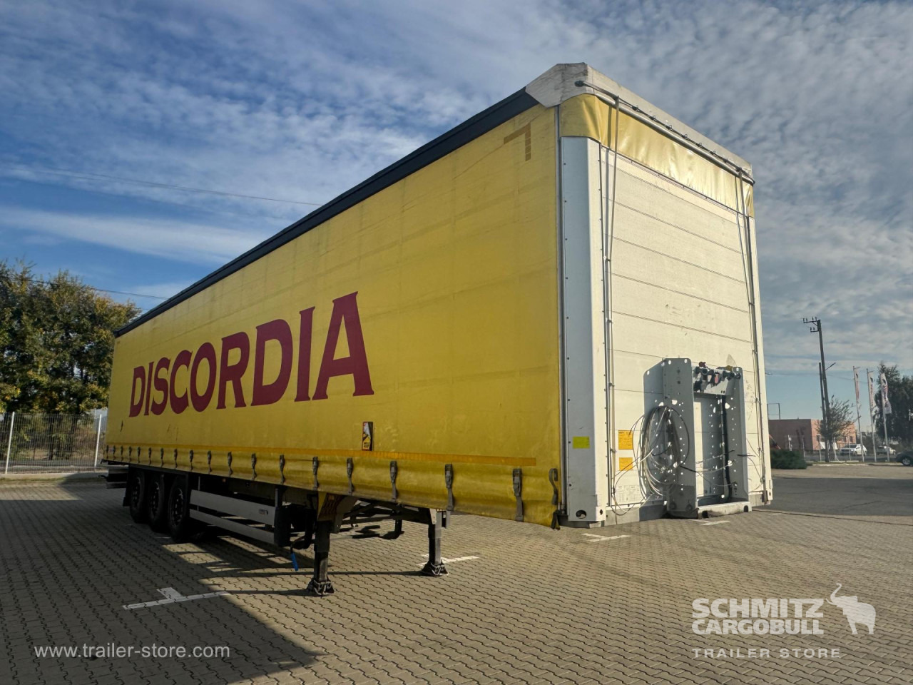 SCHMITZ Curtainsider Standard - Curtainsider semi-trailer: picture 4 SCHMITZ Curtainsider Standard - Curtainsider semi-trailer: picture 4