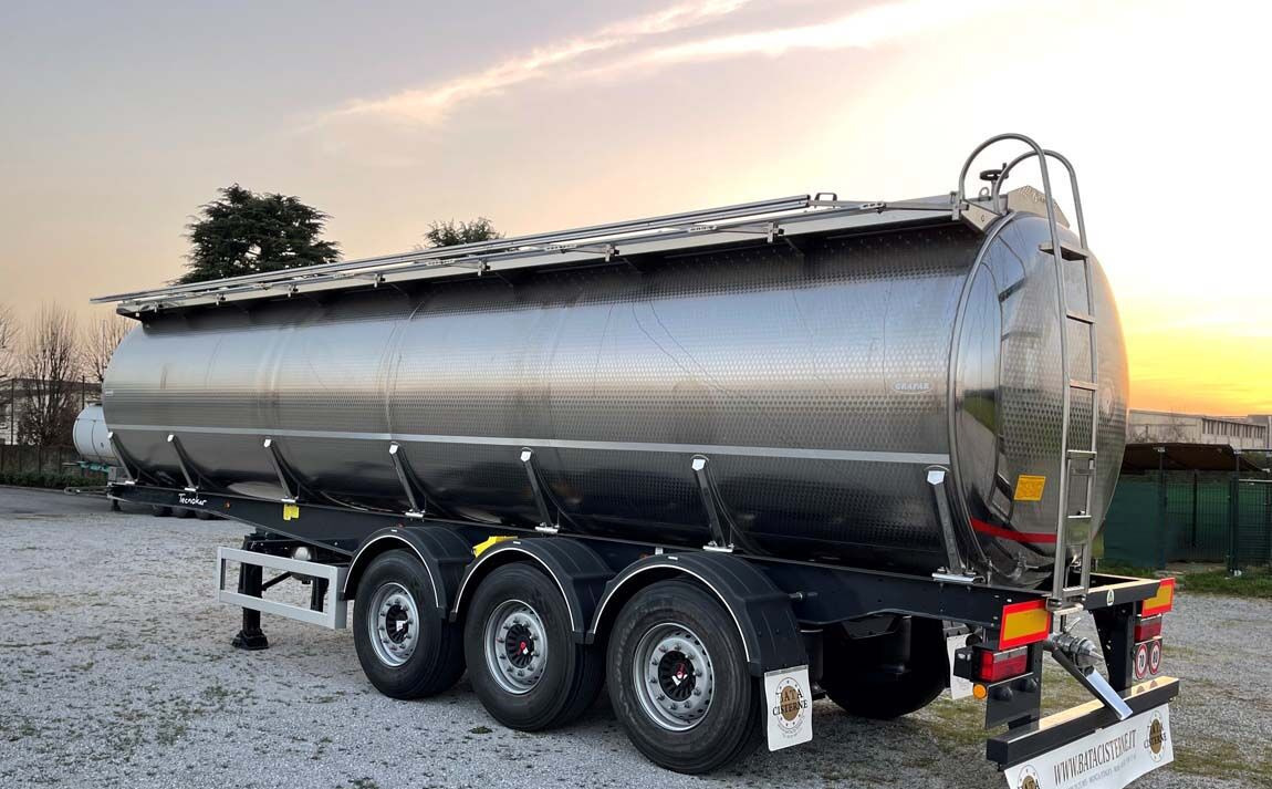 Bata CISTERNA MODELLO STANDARD NON ISOLATA 31.000LT NUOVA - Tank semi-trailer: picture 1 Bata CISTERNA MODELLO STANDARD NON ISOLATA 31.000LT NUOVA - Tank semi-trailer: picture 1