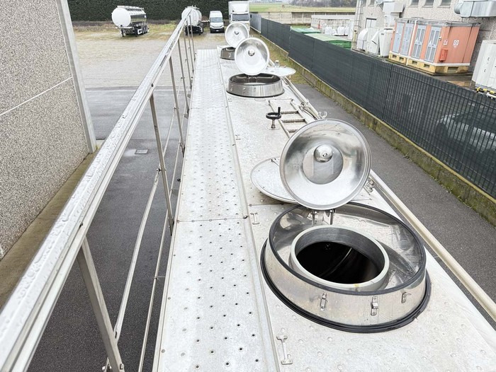 Tank semi-trailer CISTERNA ALIMENTARE GRAPAR-ACERBI ANNO 2015: picture 7