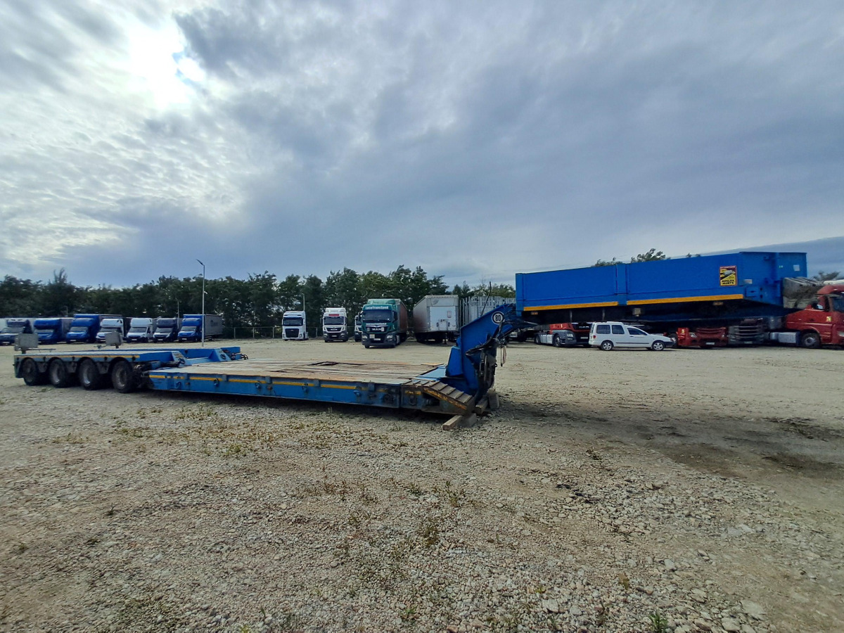 FAYMONVILLE TiefBet STBZ-4VA – / 4 steered axles / 83 t - Low loader semi-trailer: picture 2 FAYMONVILLE TiefBet STBZ-4VA – / 4 steered axles / 83 t - Low loader semi-trailer: picture 2