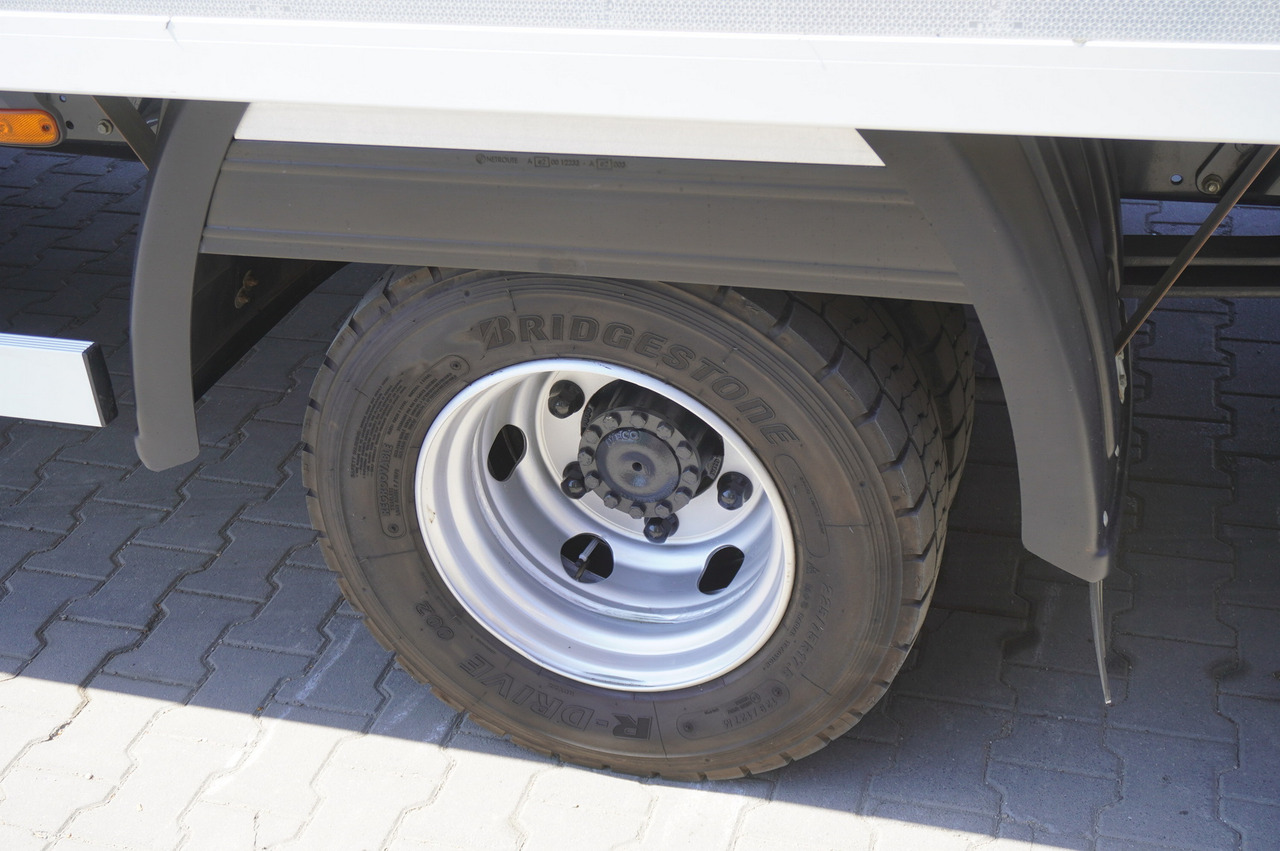 Refrigerator truck IVECO Eurocargo 100-190 4x2 E6 / Refrigerator / Dhollandia 1.5 T: picture 19
