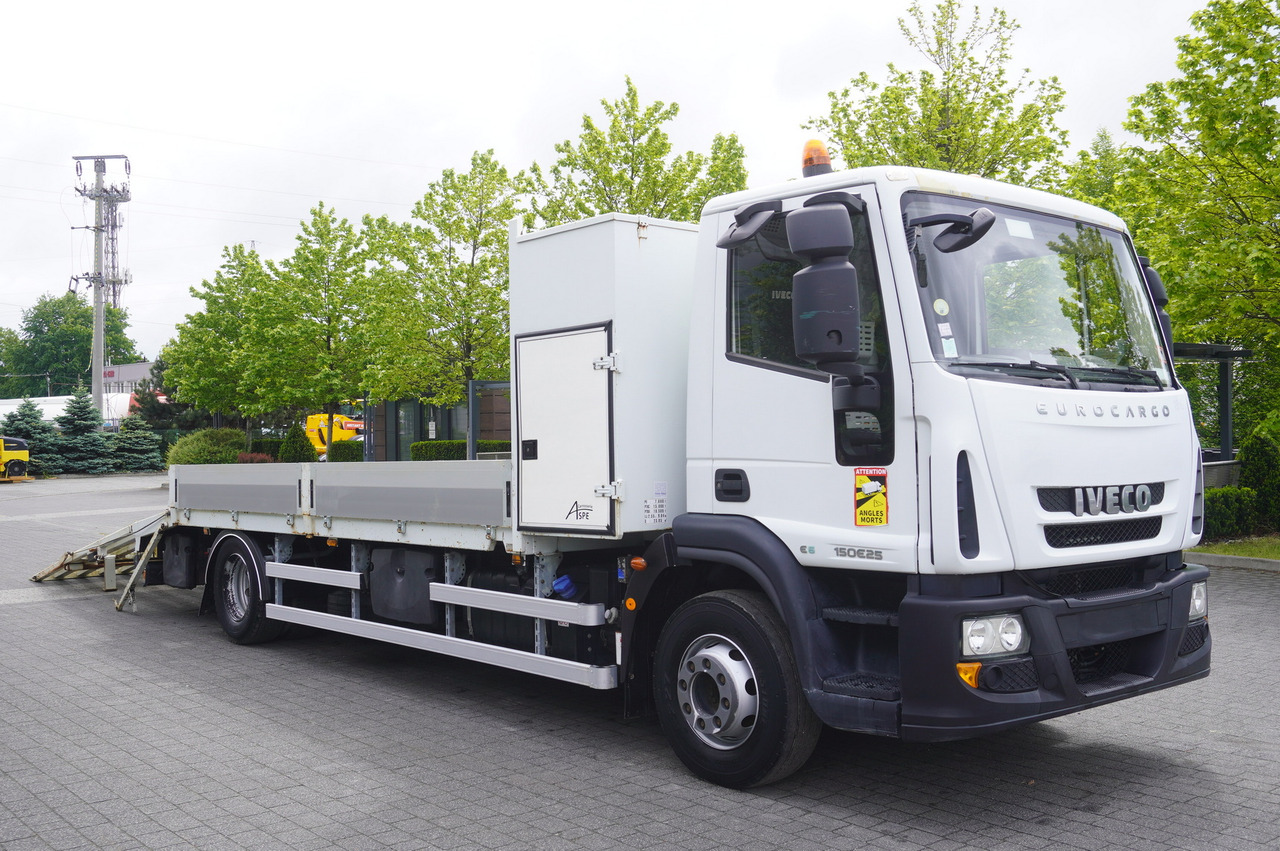 IVECO Eurocargo 150 E25 / 90 tho. km !!! / Tow truck - Tow truck: picture 2 IVECO Eurocargo 150 E25 / 90 tho. km !!! / Tow truck - Tow truck: picture 2