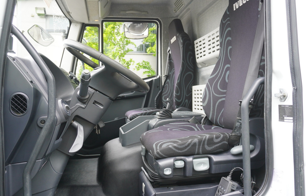 Tow truck IVECO Eurocargo 150 E25 / 90 tho. km !!! / Tow truck: picture 20